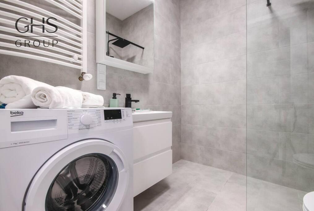 Stylowy Apartament Blisko Dworca Glownego Apartment Krakow Bagian luar foto
